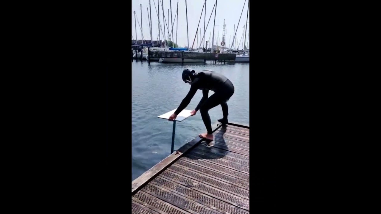 Pump foiling - First time |  F-One Gravity 2200 cm2 | built my own board | 