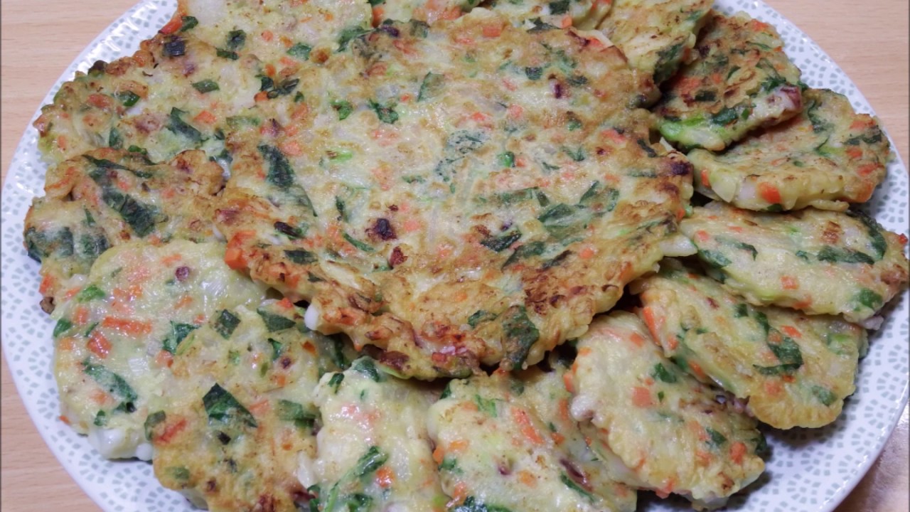 해물전 / 오징어와 새우가 톡톡 씹히는 해물부침개 / Seafood Pancake - YouTube
