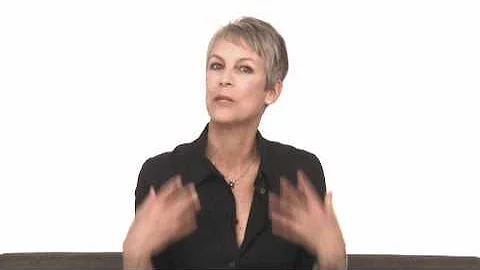 My Mommy Hung the Moon by Jamie Lee Curtis, illust...