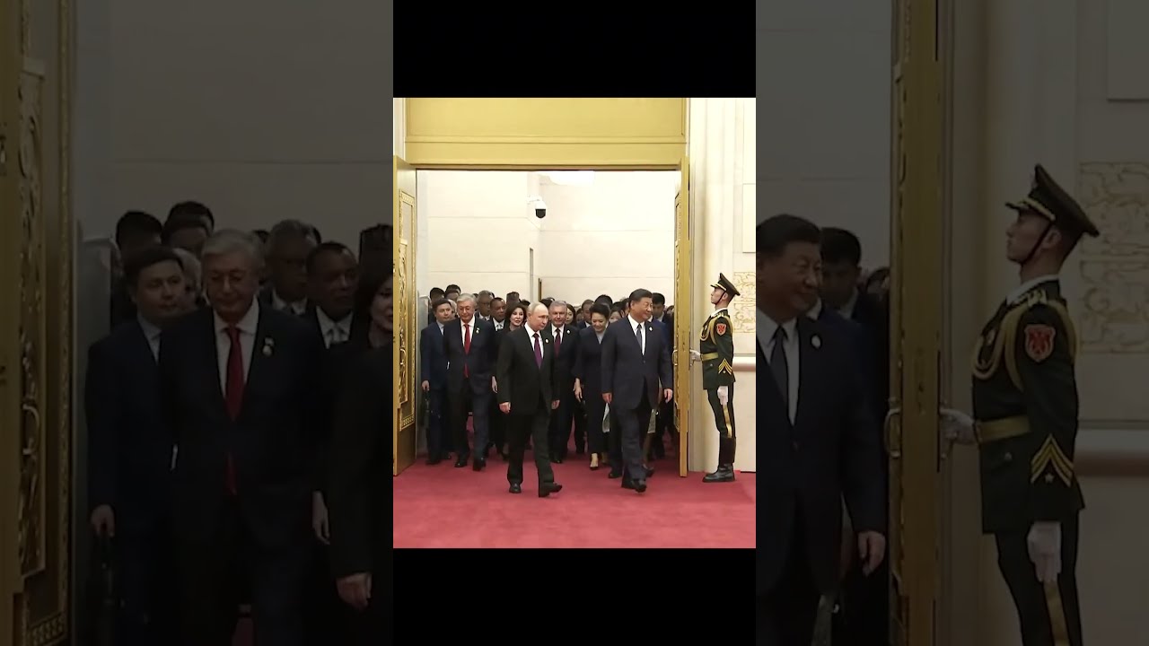 习近平和彭丽媛同外方领导人夫妇共进晚宴 / Xi Jinping and Peng Liyuan had dinner with foreign leaders and their couples