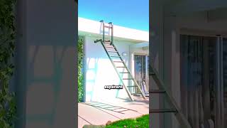 Il a essayé de construire un escalier impossible et voilà ce qui s'est passé !