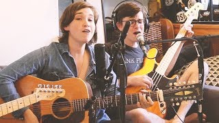 Video-Miniaturansicht von „Stuck In The Middle With You - Cover (Feat. Reina and Toni)“