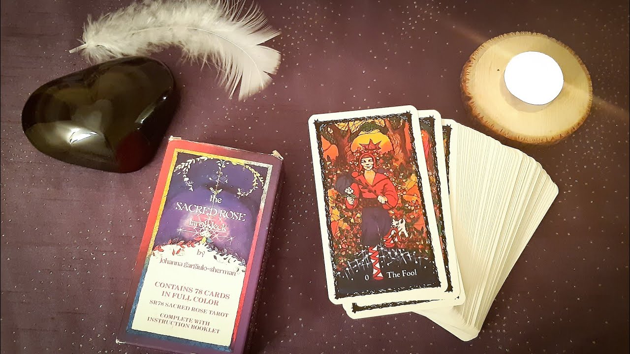 REVIEW - Sacred Rose Tarot 1982 - Johanna Gargiulo-Sherman