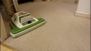 Vintage 1976 Eureka ESP 4050B Wide Track Upright Vacuum Cleaner
