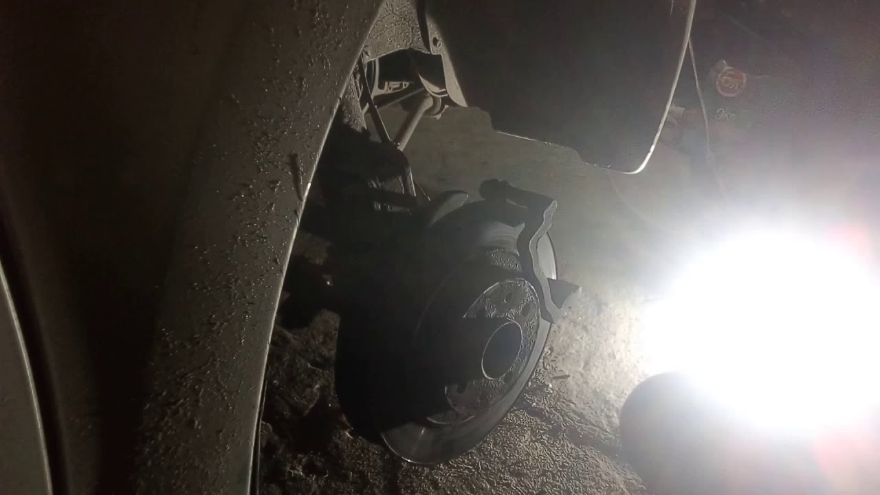 Замена переднего ступичного подшипника гранта - YouTube