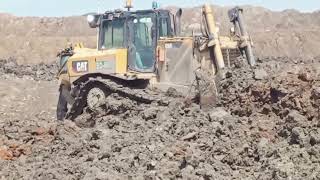 D8R CAT BULLDOZER pushing soft material from mining openings‼️ HEAVY EQUIPMENT BULLDOZER
