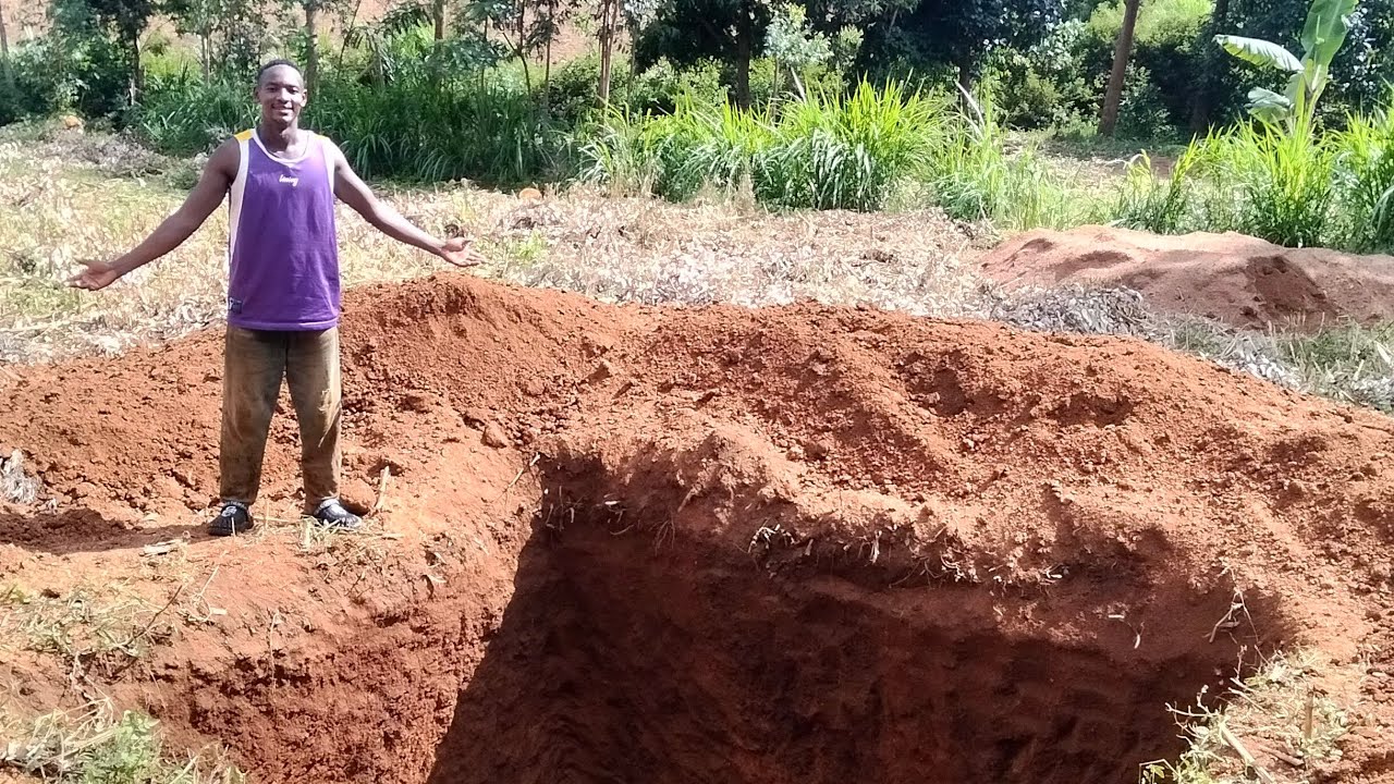 DAY 1 DIGGING SEPTIC TANK AT MIKE KIZZOH @mikekizzohke 