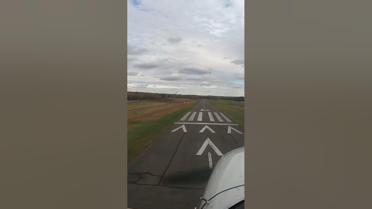 New(er) Cessna Skyhawk First Landing #cessna172