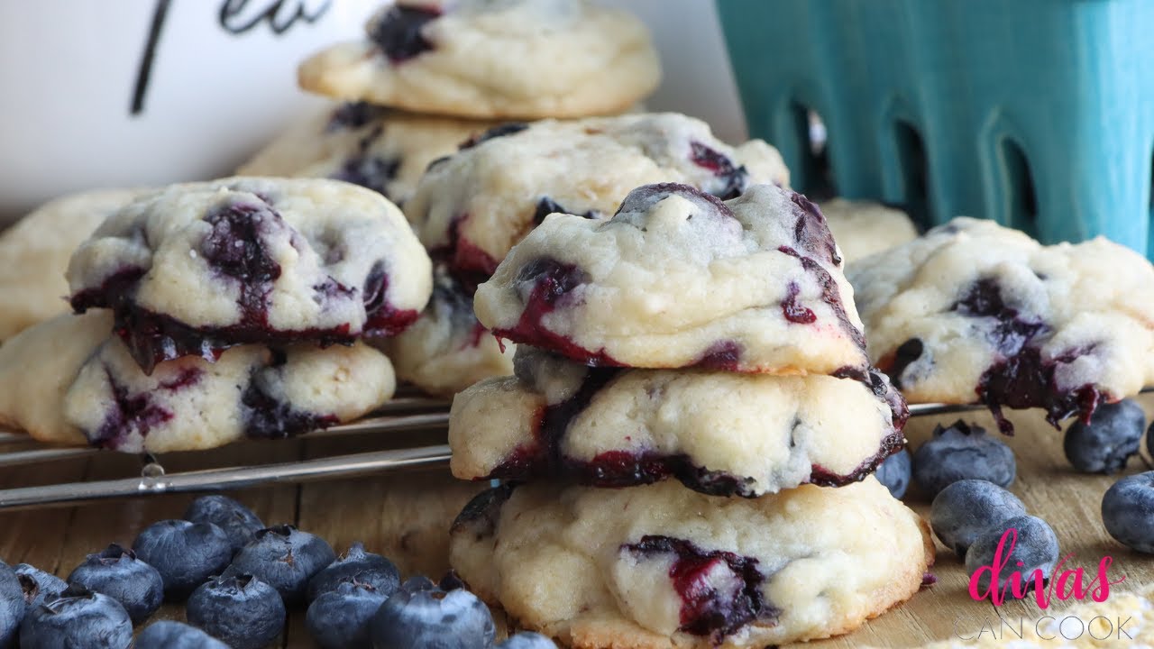 Blueberry Muffin Cookies | Divas Can Cook