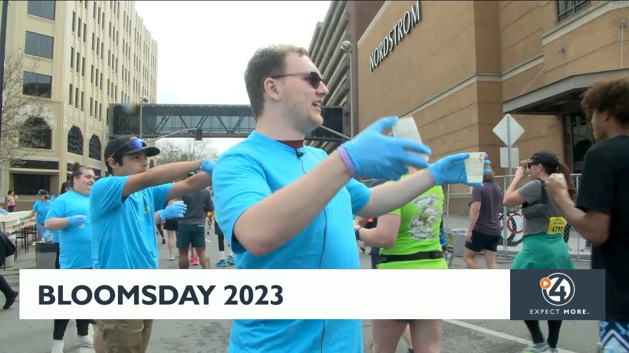 'I love it' Over 4,000 volunteers help out at Bloomsday 2023 YouTube