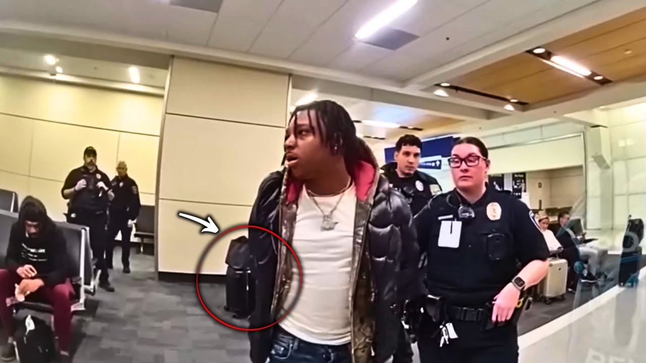 19-летний юноша был задержан в аэропорту с несколькими фунтами стерлингов в багаже.