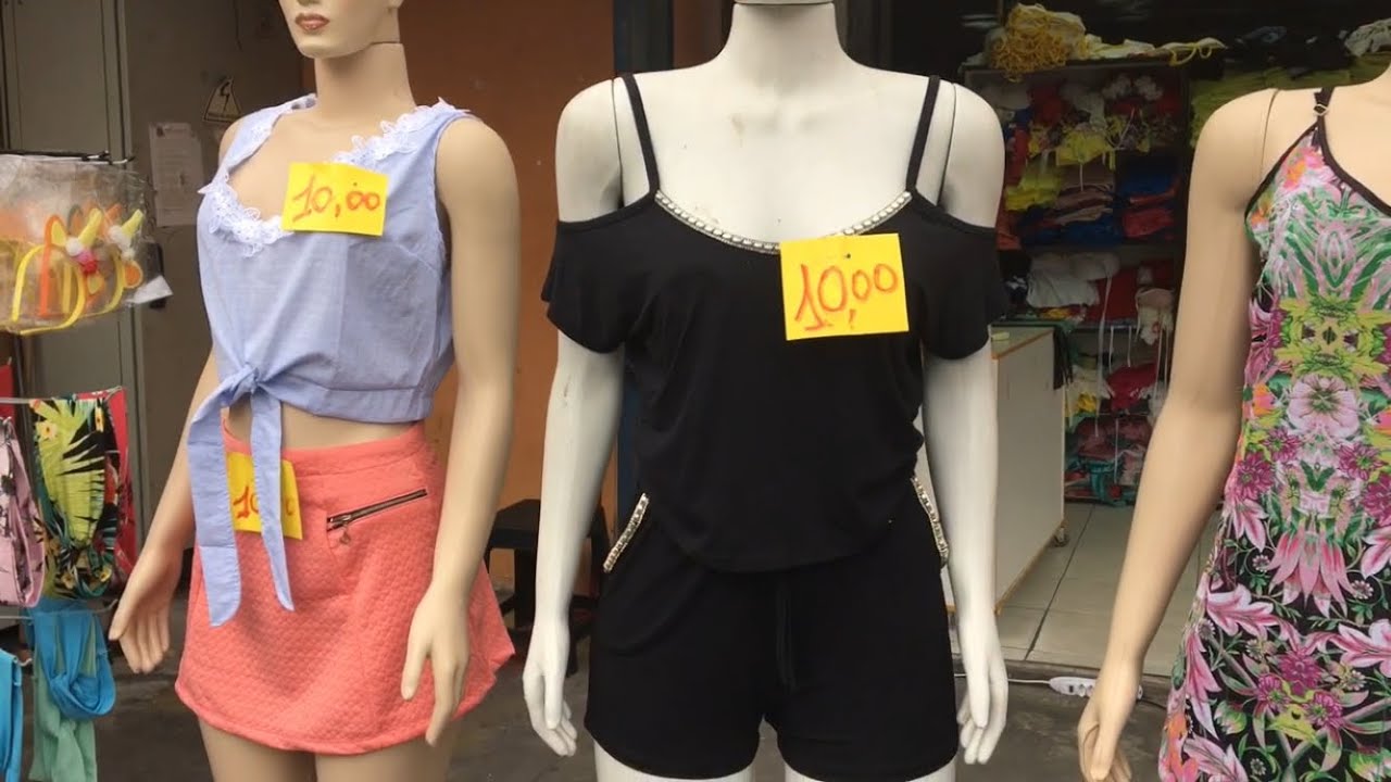 roupas na feira da madrugada