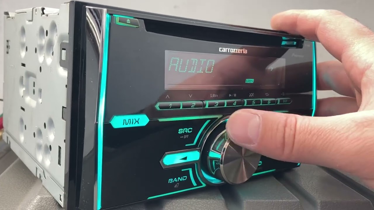 Pioneer carrozzeria fh-580 - YouTube