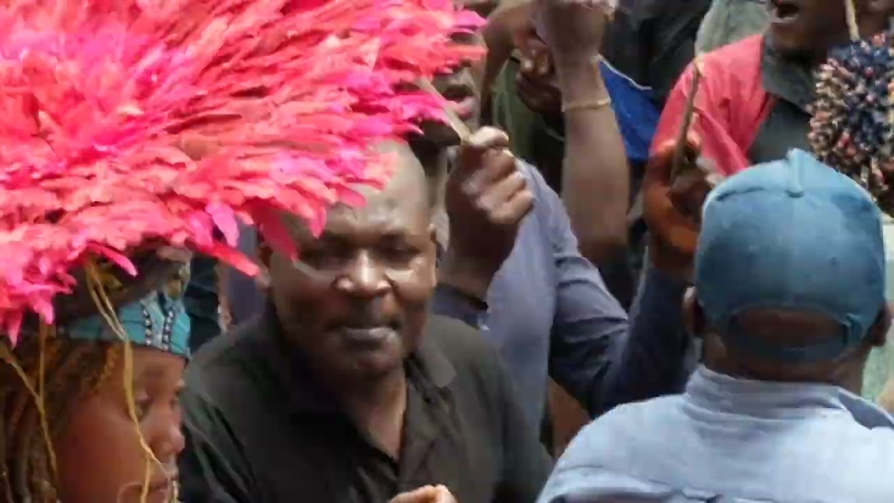 Nouvelle chanson du TOUR DE DEUIL chez les Bamendjous à l'ouest Cameroun