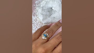 TAPER & ROUND DIAMONDS WEDDING BAND, TAPIE - STACKING & STYLING