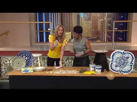Diy Mosaic China Plate Table Tops With, How To Make A Mosaic Table Top With Broken Dishes
