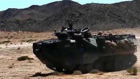 U S  Marines Mechanized Assault Course  Tanks & AAVs
