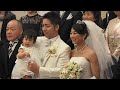 幸せな結婚式のビデオ撮影のオープニング