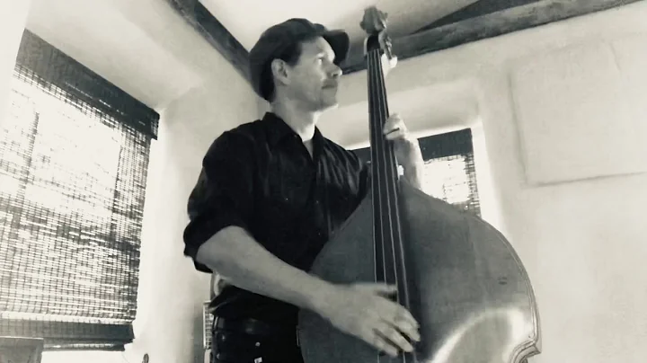 Randall Ball - Gypsy Jazz Slap Bass