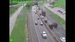 I-895 N Of Harbor Tunnel Traffic Camera 3:42 PM - 10/8/2025 12:13 AM (Cloudy - Rainy Midnight)