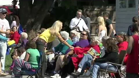 Shelli Yoder Campaigning at the Persimmon Festival