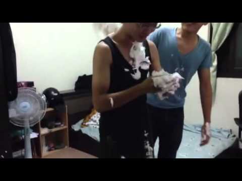 被兩年臭雞蛋砸