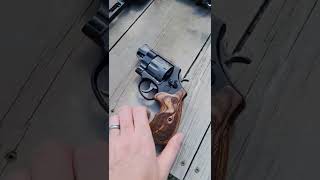 S&W 327 8 Shot 357 Magnum with a 2" Barrel Swat Revolver Quick Review #shorts