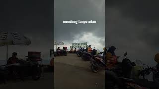 MENDUNG TANPO UDAN