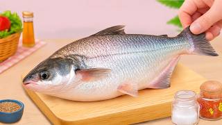 Miniature Fish Recipe 🐟 How to Cook Grilled Fish with Chili Sauce | Petite Cooking screenshot 1