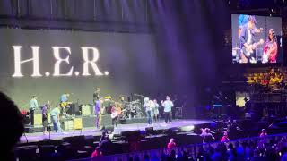H.E.R. Hold On ft. John Mayer Live at Crossroads Guitar Festival 2023
