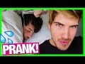 WAKING MY BOYFRIEND UP WITH WATER PRANK!