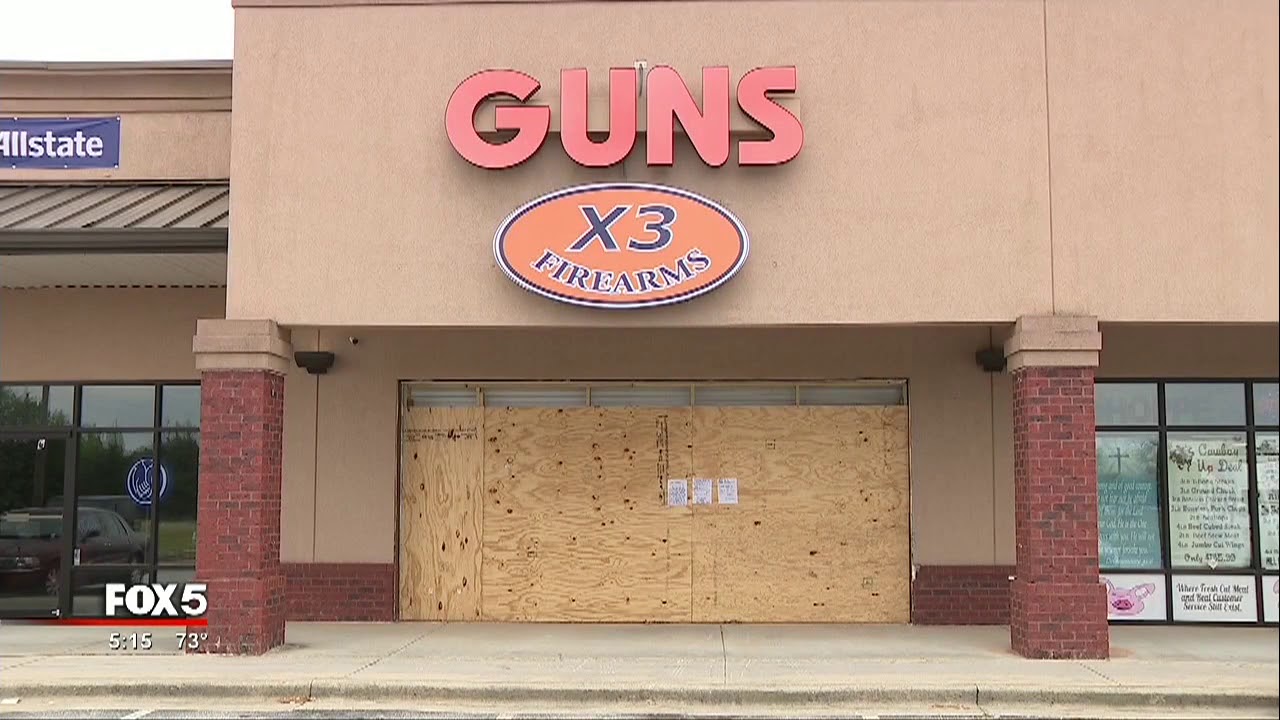 Police recover stolen gun in traffic stop