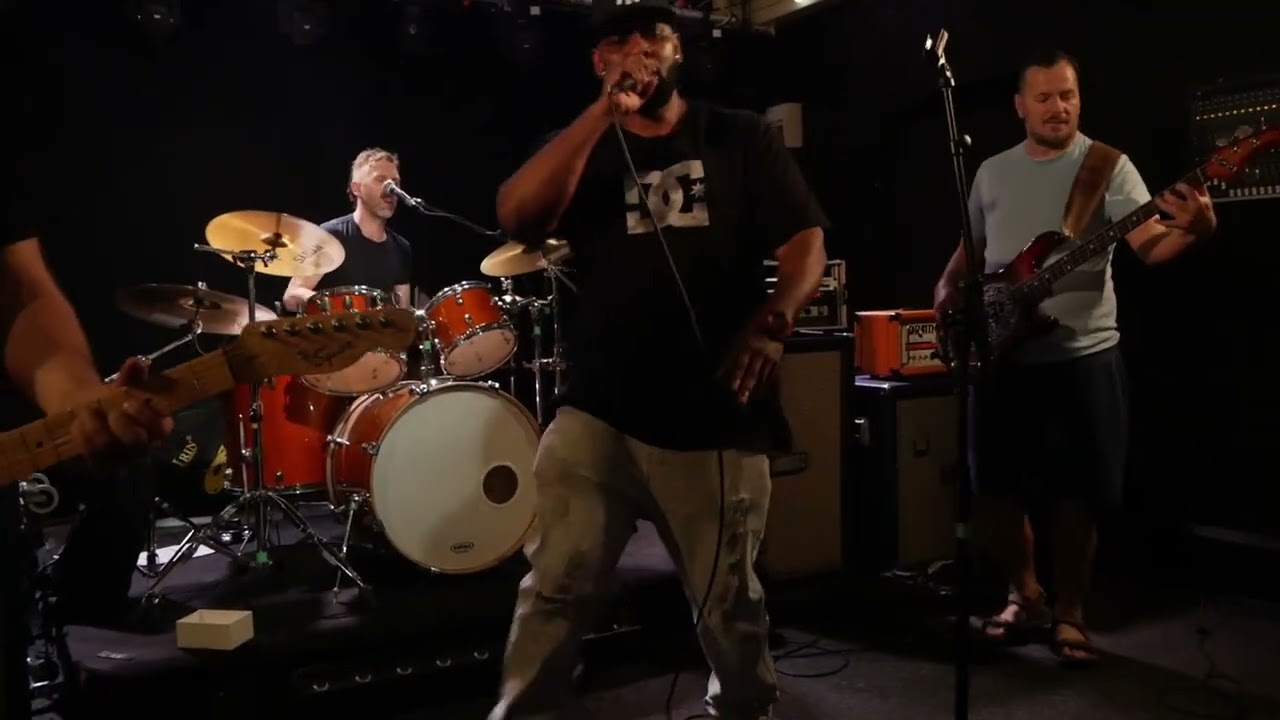 Jancrow Mash - Girls Go Round