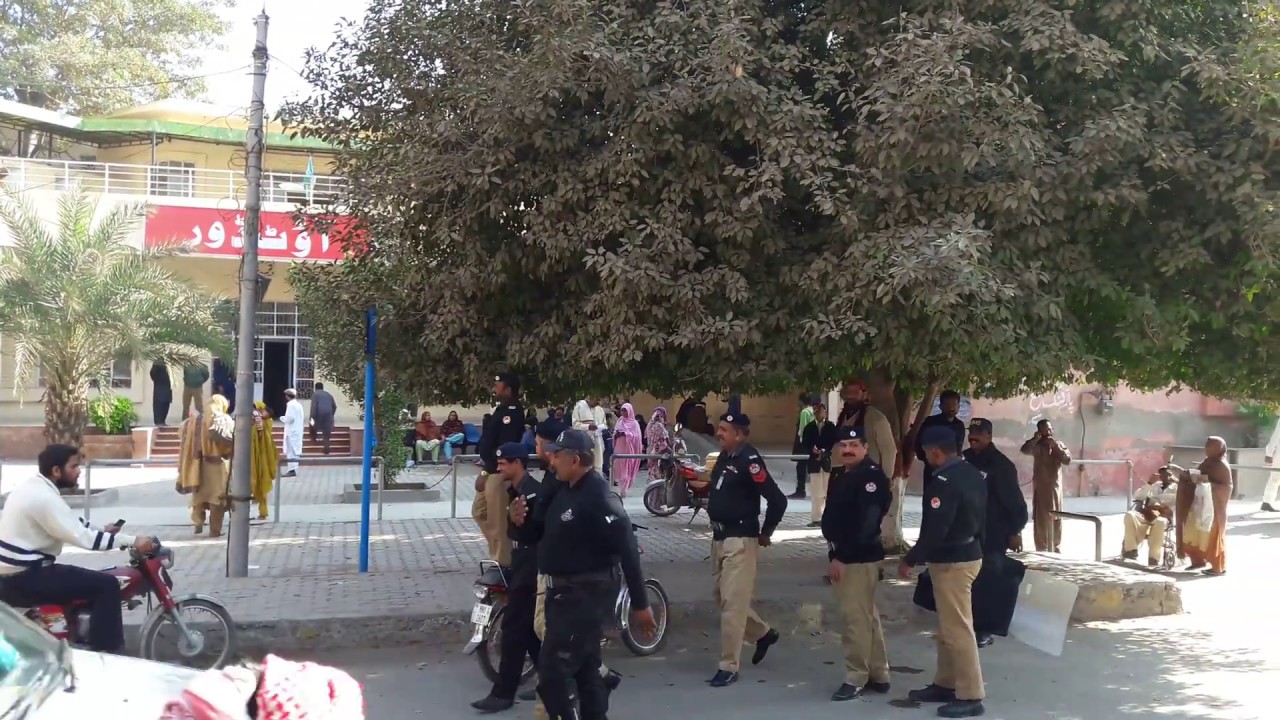 YDA Strike Continues: Police Deputed in OPD of Nishtar Hospital Multan