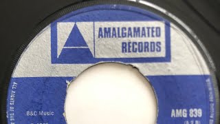 The Versatiles - Push it in