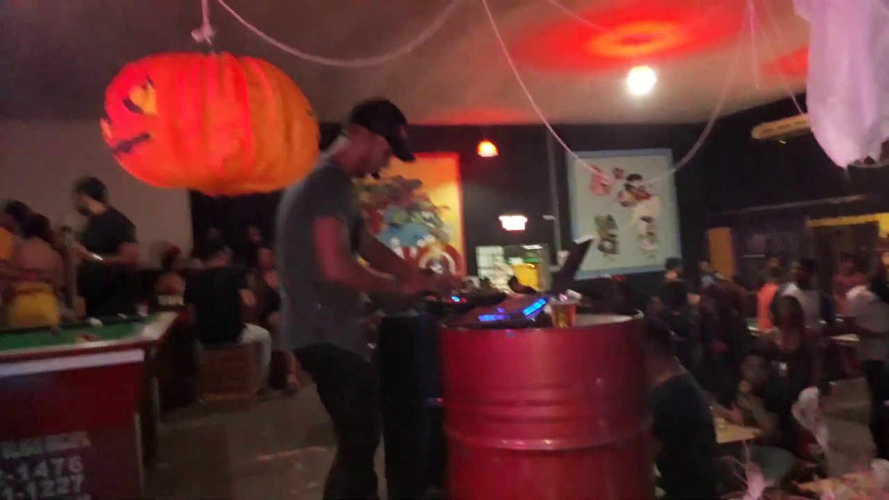 DjRenner no Halloween do Geek Bar
