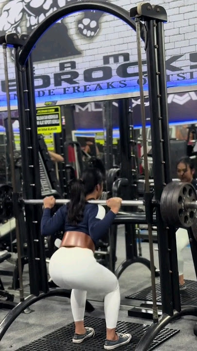 🤍 #zyxcba #workout #gym #cewekcantik #gymlover #gymlovers #fypシ゚viral