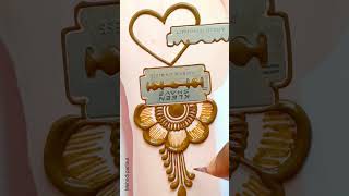 Beautiful Mehndi Design Trick Using Blade