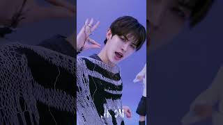 선남 얼굴에 초저음 래퍼라 관심 있습니다 #킥플립 #민제 | STUDIO CHOOM ORIGINAL #shorts
