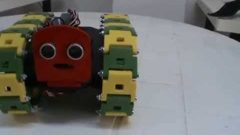 Arahal  Robot oruga 3D detecta obstaculos Ramos