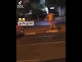 اليهودي بس يسمع صفارات الانذار