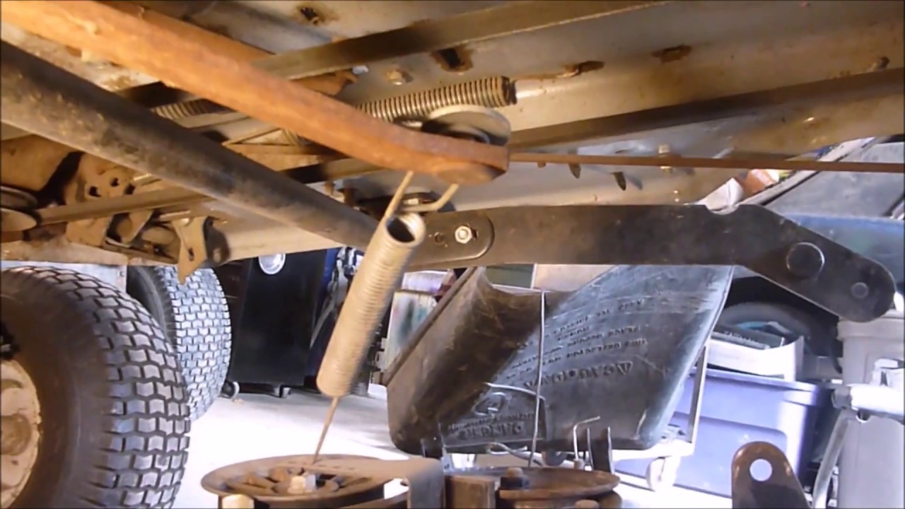 NOVA DYNAMARK MOWER DECK REMOVAL - YouTube
