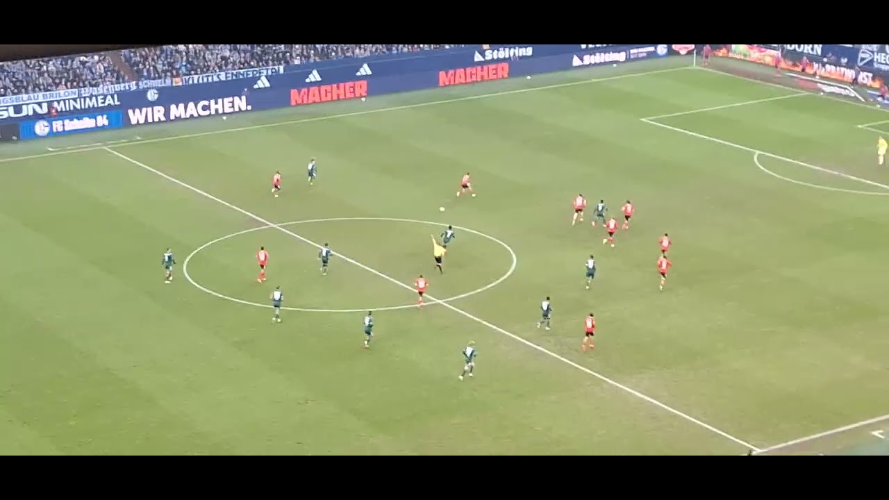 DAS TOR ZUR HERBSTMEISTERSCHAFT 1:0 33 VITALIE BECKER