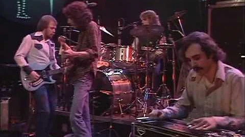Emmylou Harris & The Hot Band. 'Luxury Liner'. Liv...