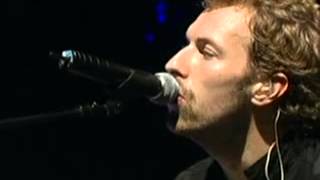 Coldplay - Clocks (Glastonbury 2005)