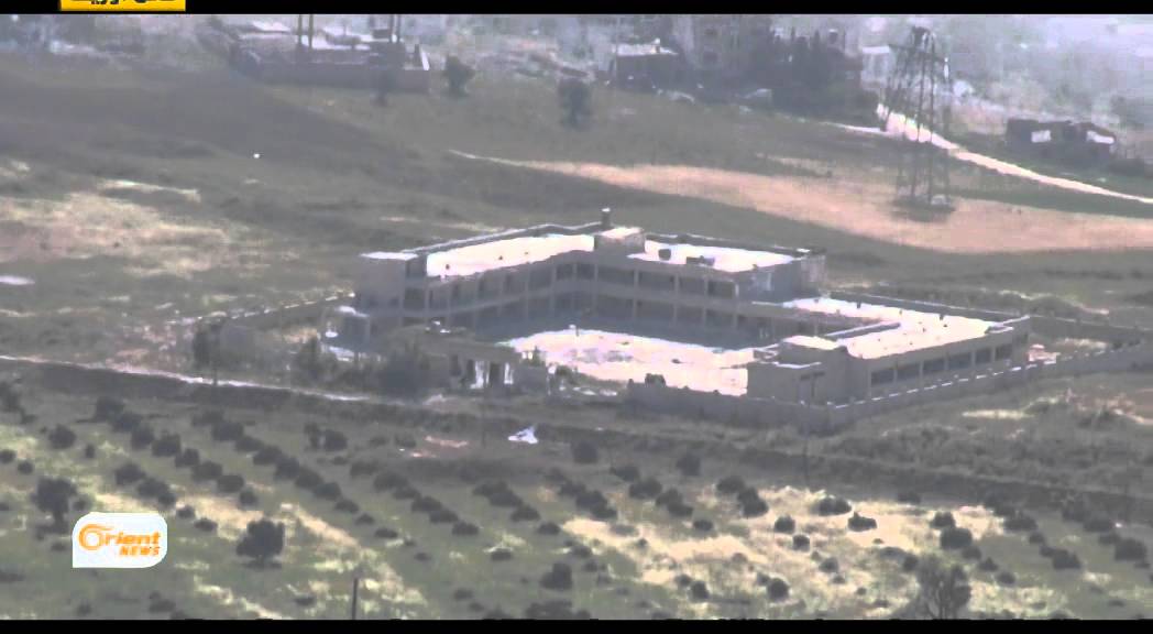 عناصر النظام تحاول الهروب من مشفى جسر الشغور