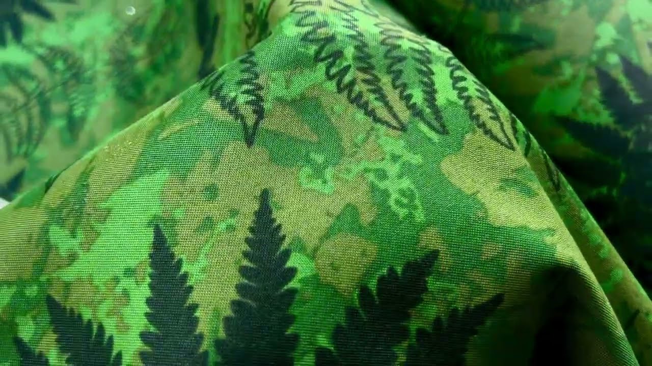 Tkanina wodoodporna liście paproci na zielonym tle | Sklep z..