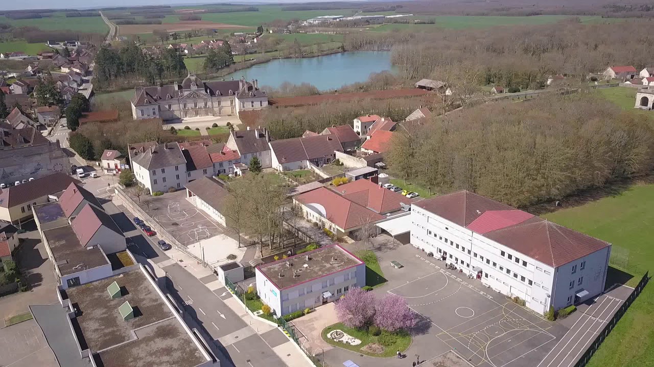 Collège Fontaine Française  YouTube