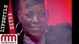 Interview with Jen Courtney, Ex-wife of Dave Courtney
Danni Hunt interviews Jen Courtney; Ex-wife of English self-proclaimed former celebrity-gangster figure, Dave Courtney.
From the Men & Motors show The G-Spot, episode 25.
Original Air Date: 03/03/2000
You can find full-length episodes from your favourite late night MM shows over at: https://mmtv.okast.tv
Dont forget to SUBSCRIBE for more content!
https://www.youtube.com/channel/UCbcOzIDwmuaHc6qWQS0BbaQ?sub_confirmation=1
© Men and Motors - One Media iP 2016 Interview with Jen Courtney, Ex-wife of Dave Courtney