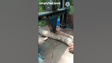 #firewood#splitting#breaking#by#machine#working#short#village